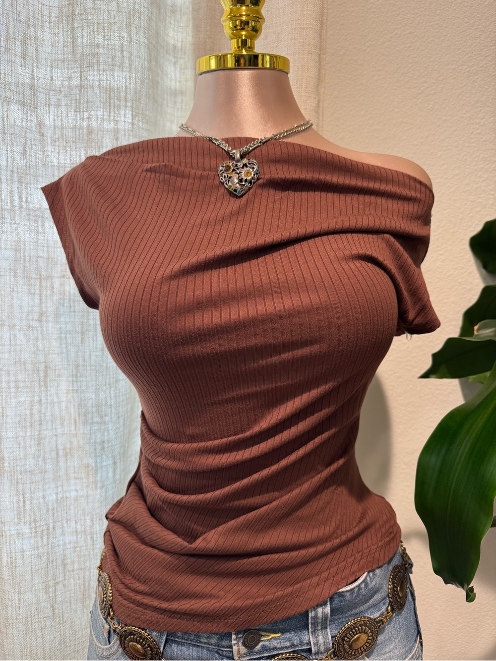 Ribbed One-Shoulder Women’s Top in Brown